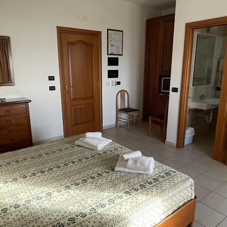 Dei Bizantini & Villaggio Campo Dei Messapi 3*