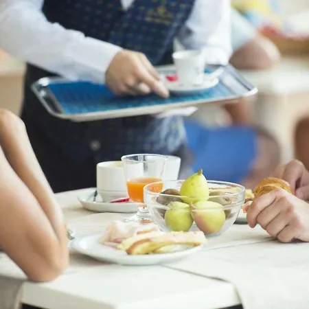 Hotel Dei Bizantini & Villaggio Campo Dei Messapi