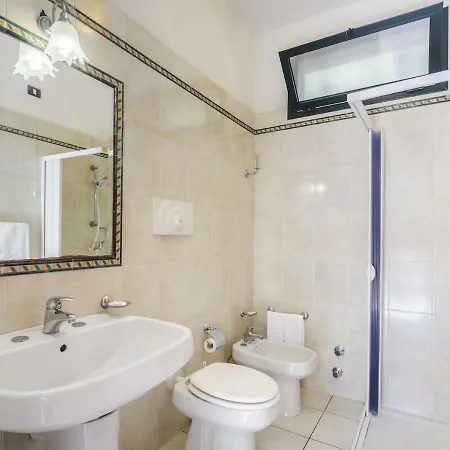 Dei Bizantini & Villaggio Campo Dei Messapi Hotel San Pietro in Bevagna