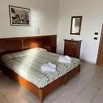 Dei Bizantini & Villaggio Campo Dei Messapi מלון