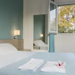 מלון Dei Bizantini & Villaggio Campo Dei Messapi סן פייטרו אין בוואניה