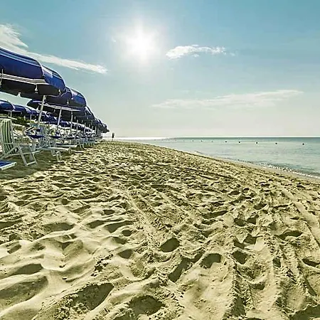 Отель Dei Bizantini & Villaggio Campo Dei Messapi