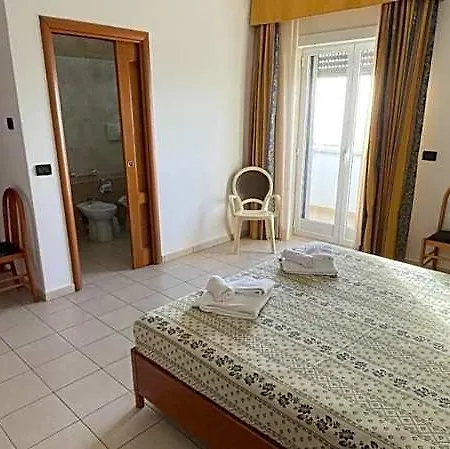 فندق Dei Bizantini & Villaggio Campo Dei Messapi