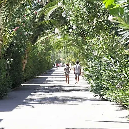 Dei Bizantini & Villaggio Campo Dei Messapi Отель 3*