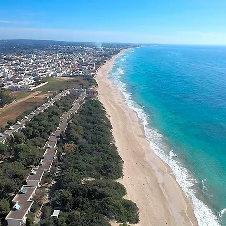 Отель Dei Bizantini & Villaggio Campo Dei Messapi